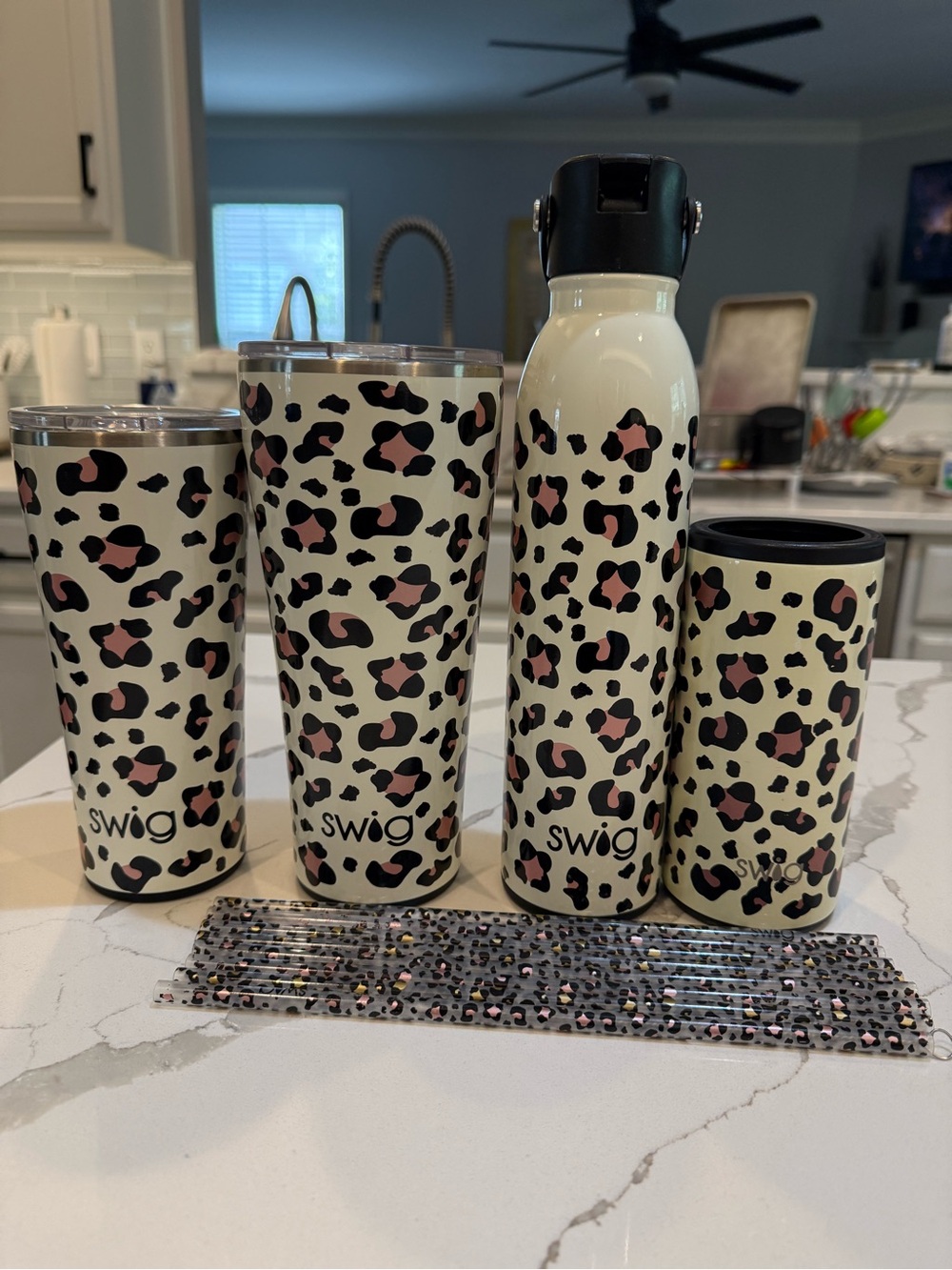 Swig Life-Leopard Print Cream and Pink Insulated Drinkware Set